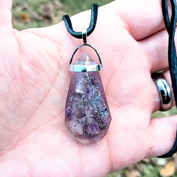 Healing/Energy Orgonite Crystal Pendant Necklace - Picture 2 of 2